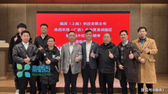 该公司办事的多家企业曾经实现了从默默无闻到